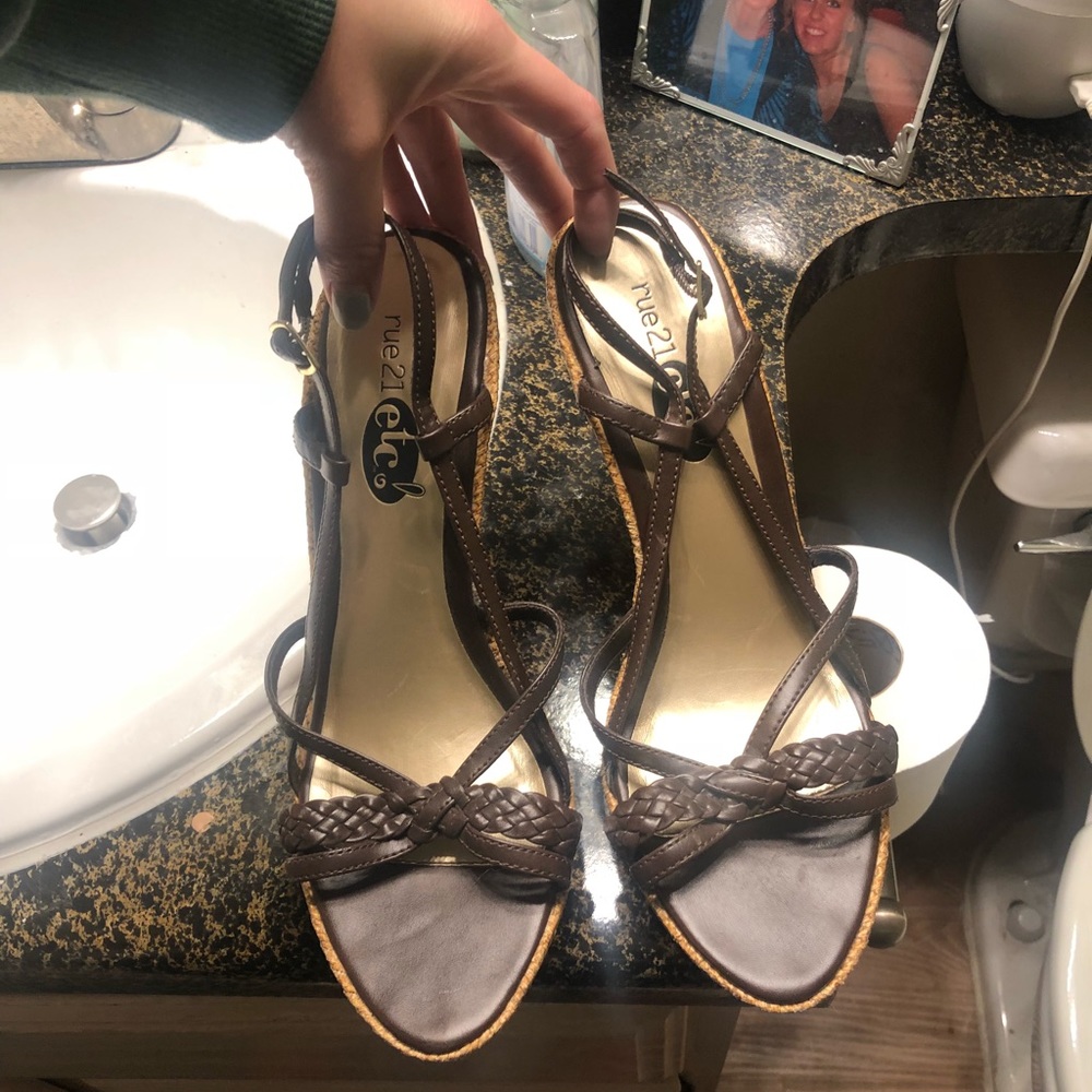 Brown Paltform Wedges